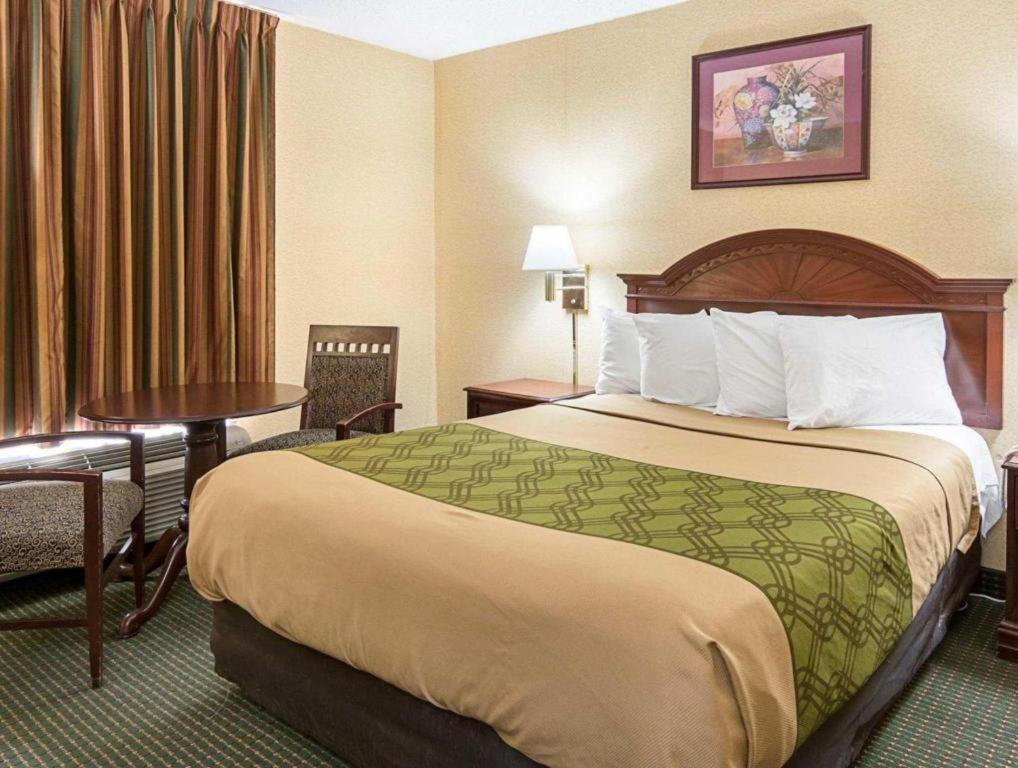 Econo Lodge Near Quantico Marine Base Dumfries Extérieur photo