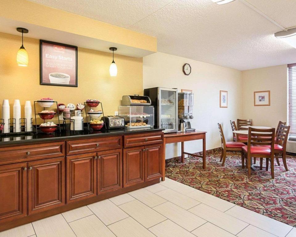 Econo Lodge Near Quantico Marine Base Dumfries Extérieur photo